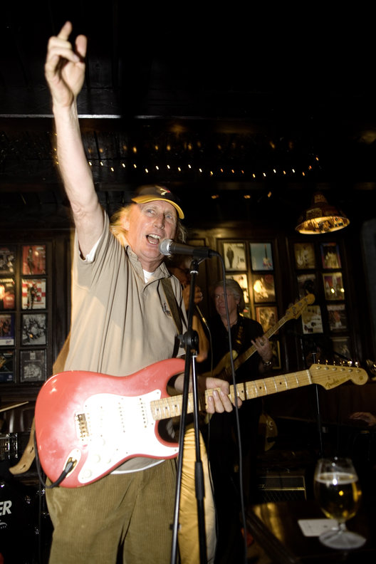 STARS BEI RUDOLF ROCK SESSION IM LEGENDÄREN ZWICK